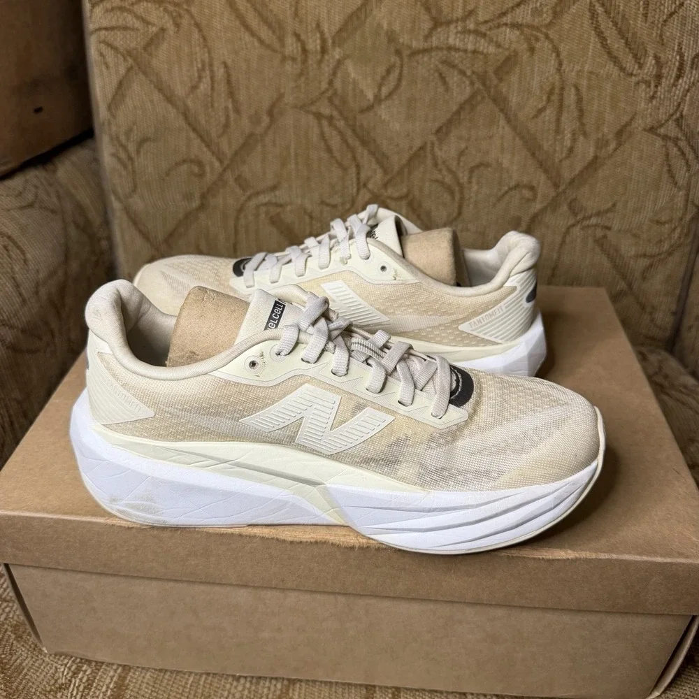 New Balance FuelCell Rebel V5 Angora WFCX7ZF Women's Size 7B Running Shoes